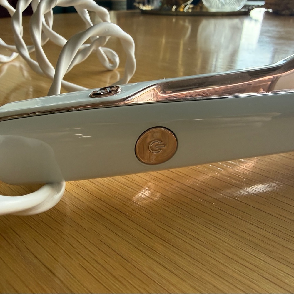 T3 White & Rose Gold Hair Straightener - Picture 6 of 9